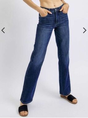 Judy Blue Mid Rise Tummy Control Straight Fit Blue Jean. Size 14W.